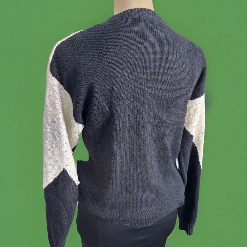 Vintage Pearl Star Sweater Black White Graphic Knit 80s Glam Statement Old Money - Picture 11 of 11